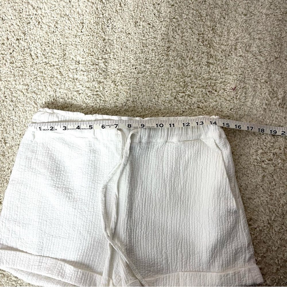 Forever 21 Shorts - Picture 3 of 6